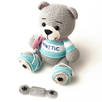 Медвежонок в брейсах